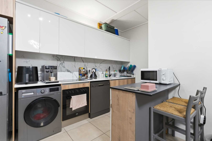 1 Bedroom Property for Sale in Parklands Western Cape